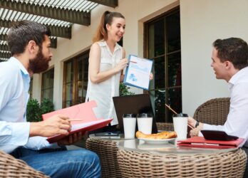 Great Summer Reads for Internal Communications Professionals